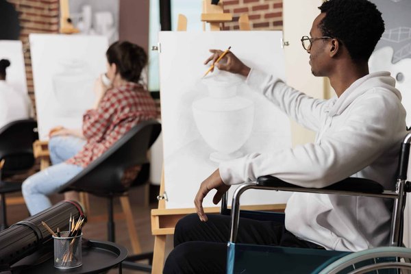 Quelles techniques de narration utiliser pour écrire un roman interactif sur smartphone ?