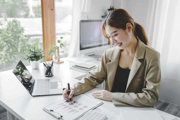 Déchaînez votre comptabilité: Le meilleur logiciel de facturation gratuit pour transformer vos finances